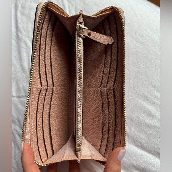 Kate Spade Large Wallet - Picture 8 of 13
